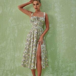 {Mewmews} Floral Green Midi Dress